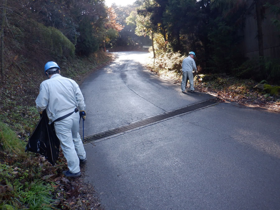 会社周り清掃作業